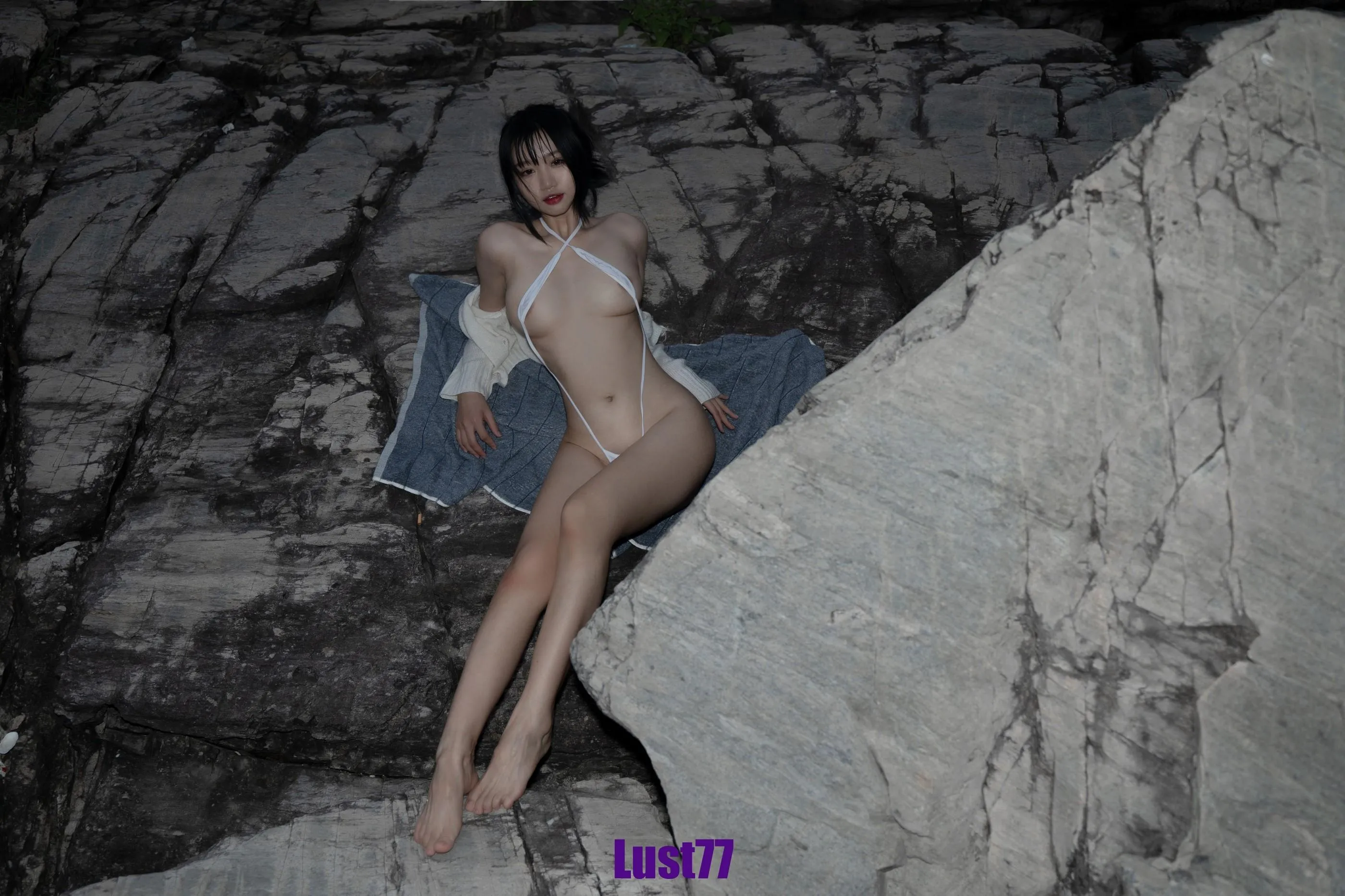 柒柒要乖额 – NO.034 礁石海岸 [52P]插图2